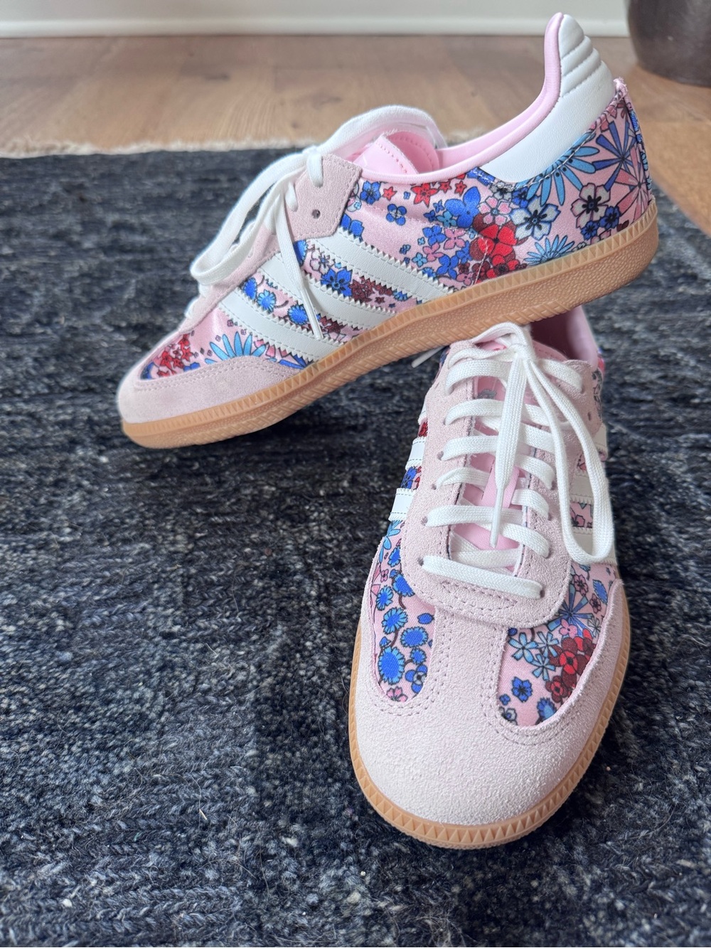 adidas Women’s Pink Floral Sambas with White Stripes - size 7 - Picture 4 of 8
